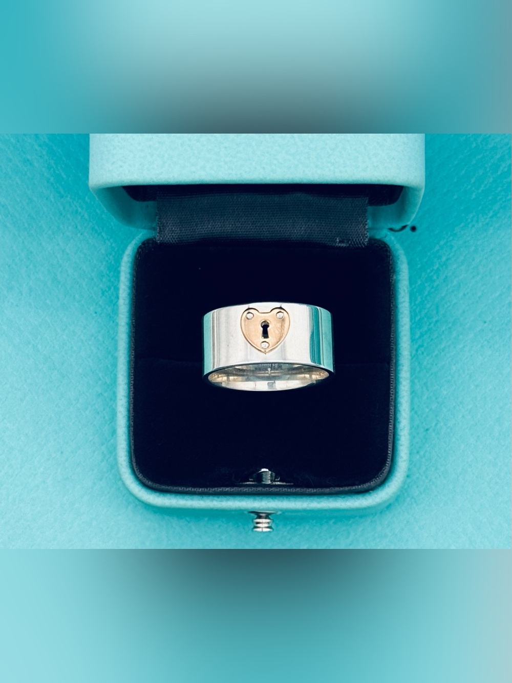 Tiffany & Co. Keyhole Heart Ring Size 7
